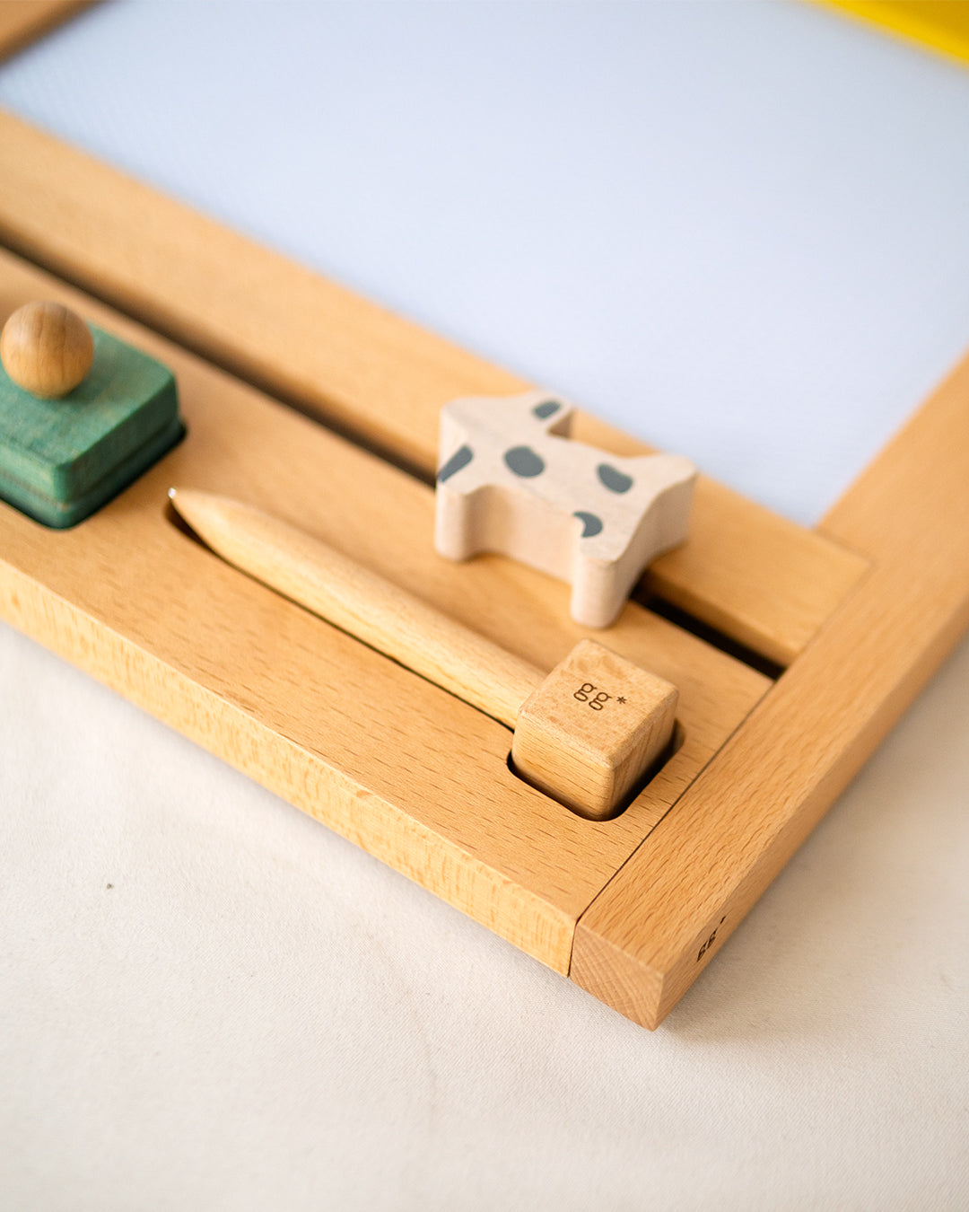 gg* ｜oekaki house dog（オエカキハウス）｜ 木のお絵かきボード｜2歳～