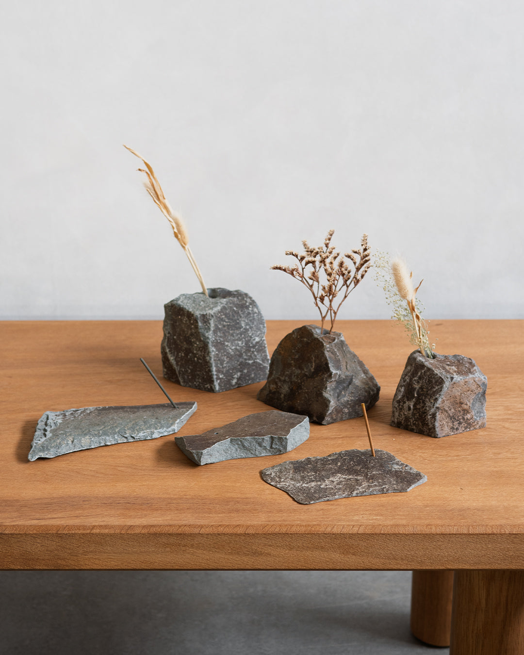INASE｜incense holder（根府川石の香立て）｜国産天然石の香立て