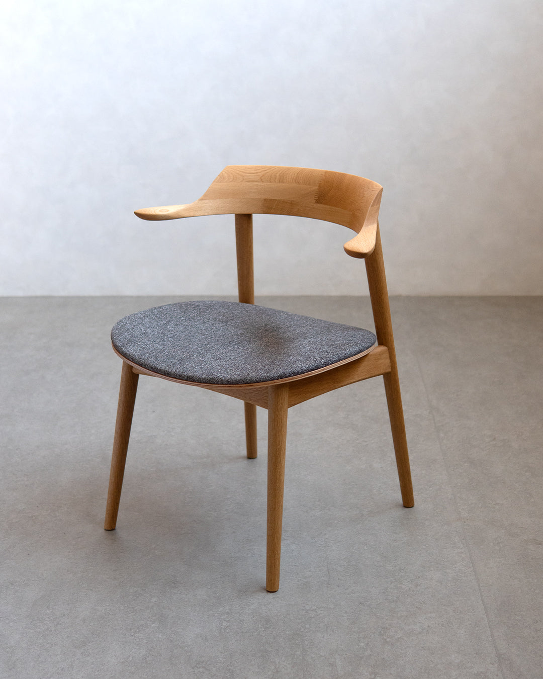 美品■KITANI/キタニ■岩倉 榮利■12.1万■IE-01■オーク■チェア kitani(キタニ) IEチェア アームチェア/椅子 オーク 無垢材 IE