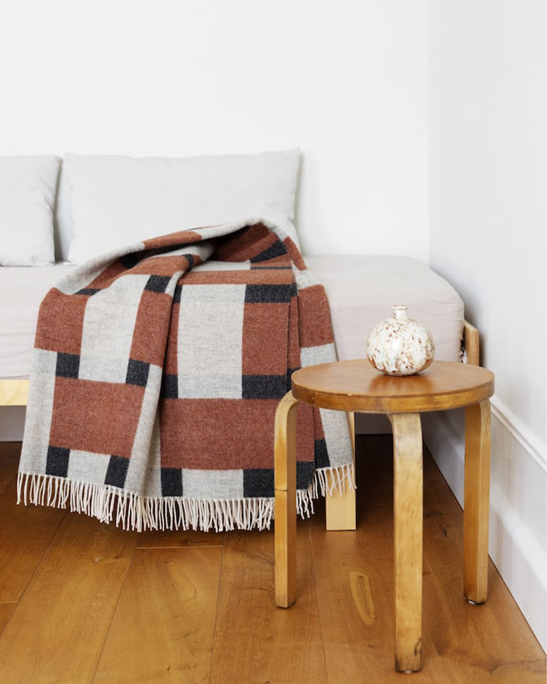 LAPUAN KANKURIT | PUNOS ウールブランケット