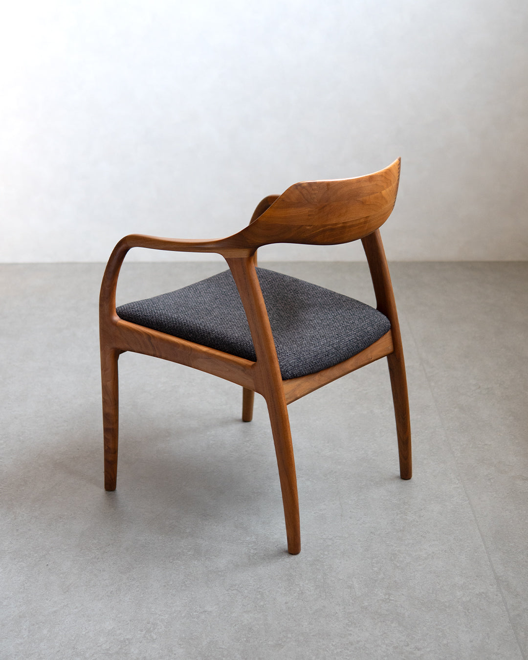 シキファニチア ｜ ワープ2 フルアームチェア