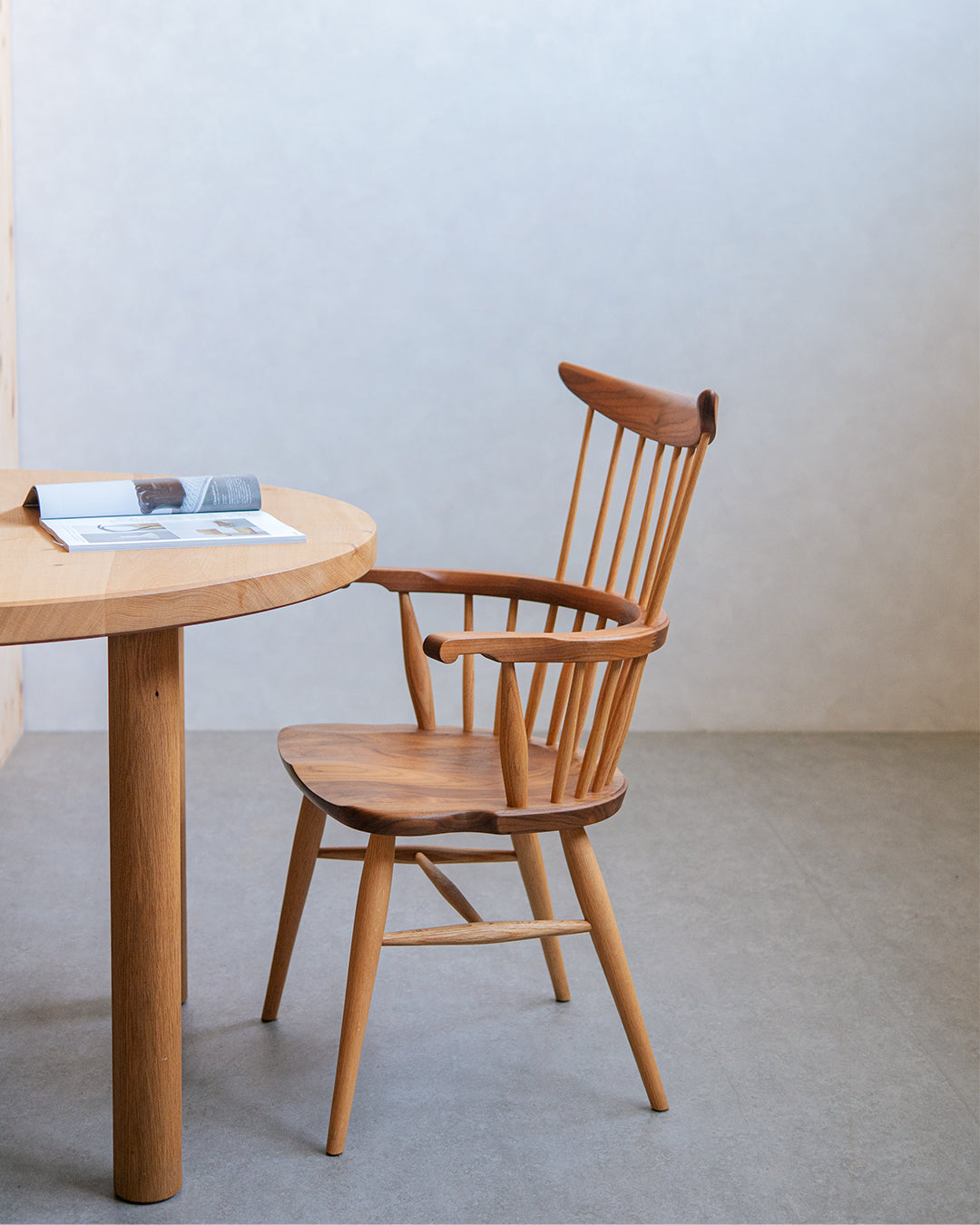 高山ウッドワークス ｜ Comb back armchair ＜ W553 ＞