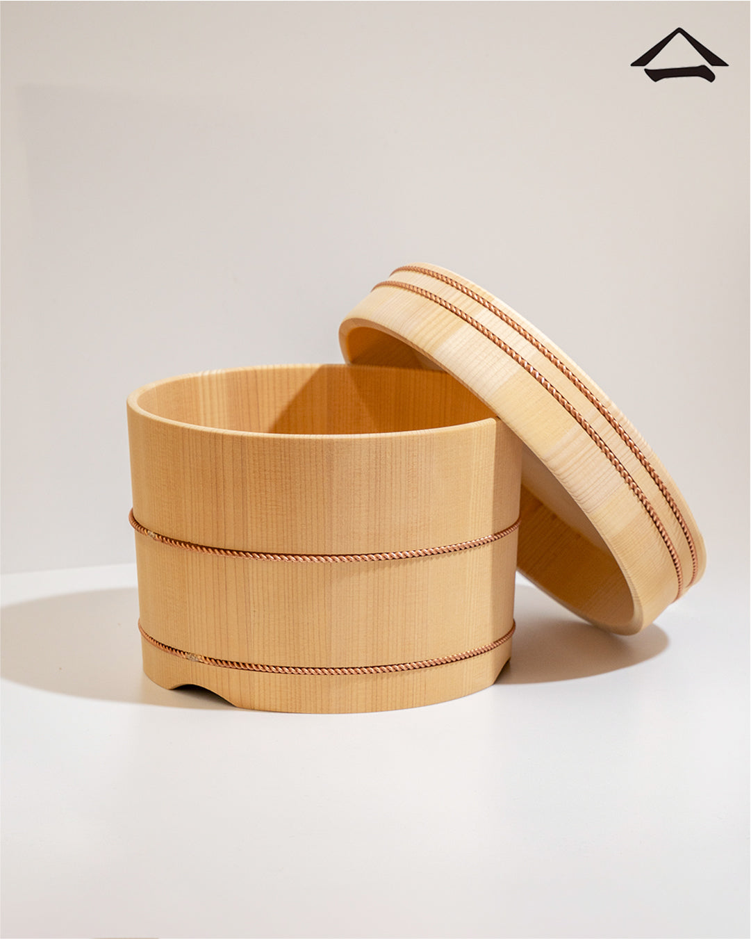 『限定』四国霊峰石鎚山産②大型天然ひのき切り株椅子 限定』四国霊峰石鎚山産②大型天然ひのき切り株椅子